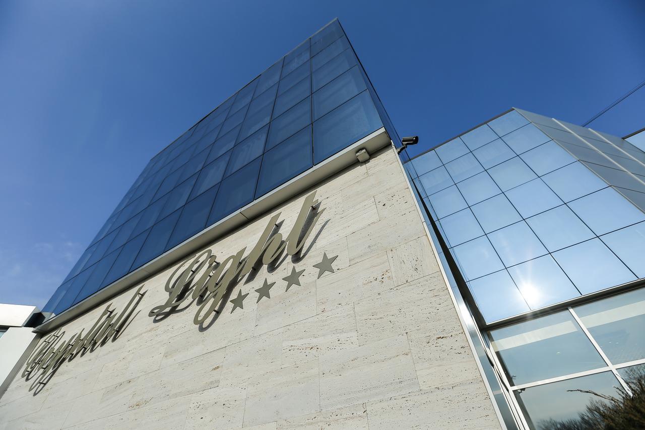 Hotel Crystal Light Nis Exterior photo